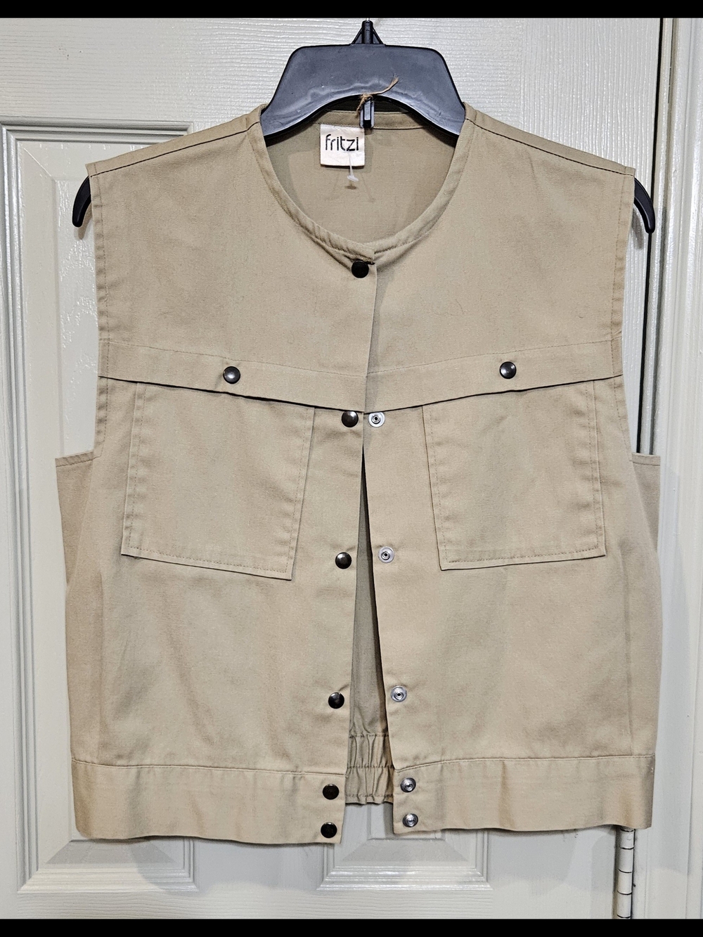 Fritzi Women's Sleeveless Utility Vest in Khaki